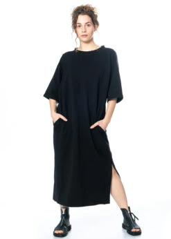 HINDAHL & SKUDELNY, Langes Kleid Mit Seitlichen Schlitzen 123K02