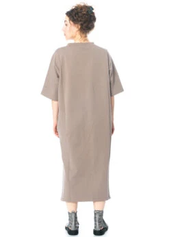 HINDAHL & SKUDELNY, Langes Kleid Mit Seitlichen Schlitzen 123K02 -Kleider Geschaft 123k02 taupe 2