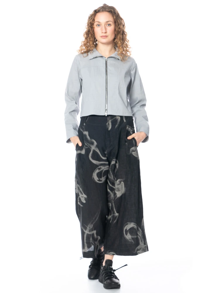 Yukai, Leichte Sommerhose Mit Print 6 Yukai, Leichte Sommerhose Mit Print – Bild 4