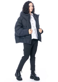 JNBY, Schwarze Oversize Daunenjacke -Kleider Geschaft 5moc1277000102