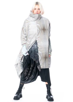 BARBARA BOLOGNA, Weiter Asymmetrischer Wattierter Mantel