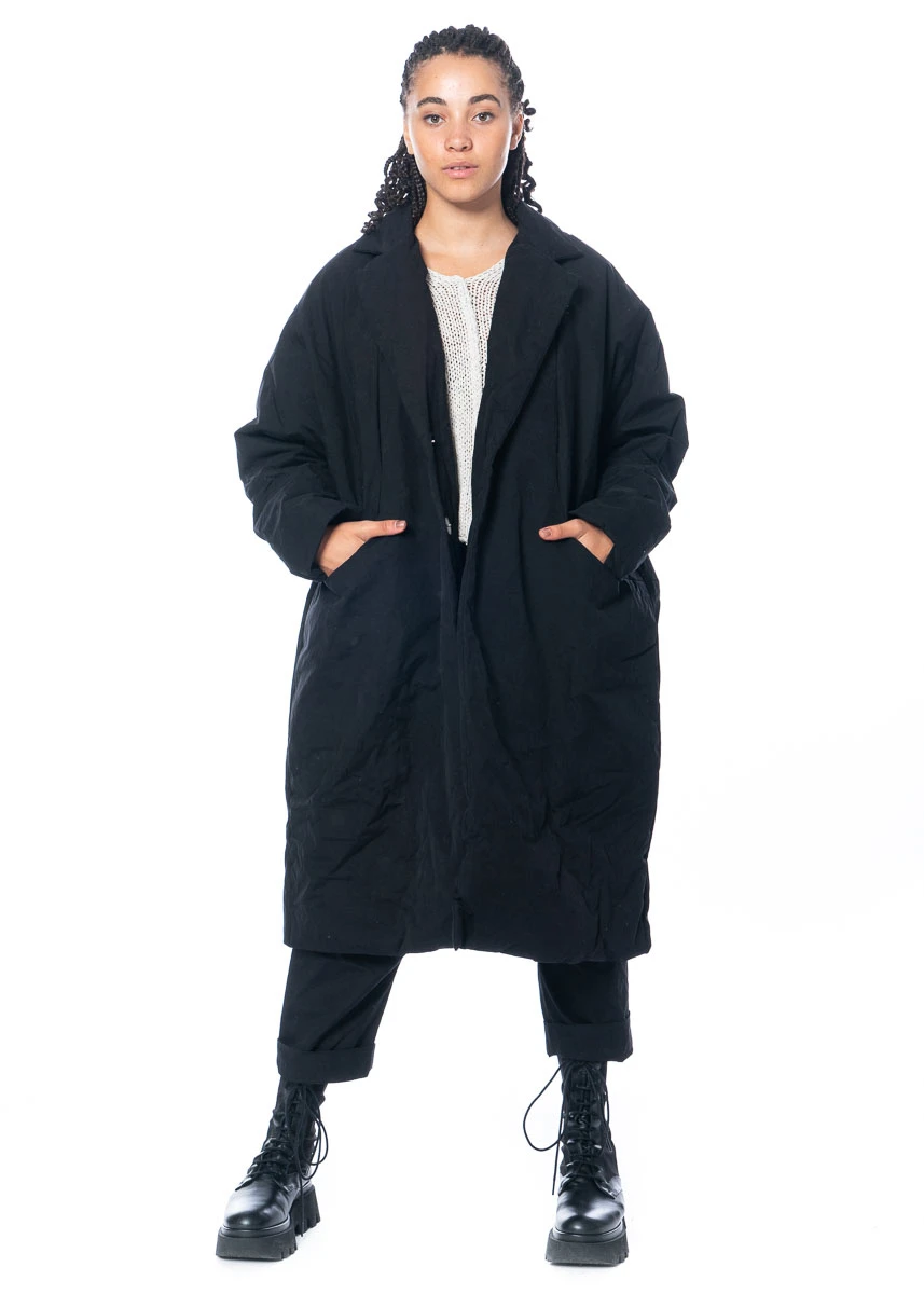 Studiob3, Oversize Wasserabweisender Mantel Corsaro 8 Studiob3, Oversize Wasserabweisender Mantel Corsaro – Bild 6