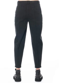 Annette Görtz, Klassische Hose Cosi Mit Zentrierten Mittelnähten -Kleider Geschaft cosi close up 2