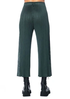 PLEATS PLEASE ISSEY MIYAKE, Leichte Hose Mit Plisseefalten JULY -Kleider Geschaft pp38jo114 col 69 dark green 03 9