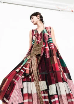 Serien° Umerica, Exquisites Seidenkleid Mit Einzigartigem Fotodruck